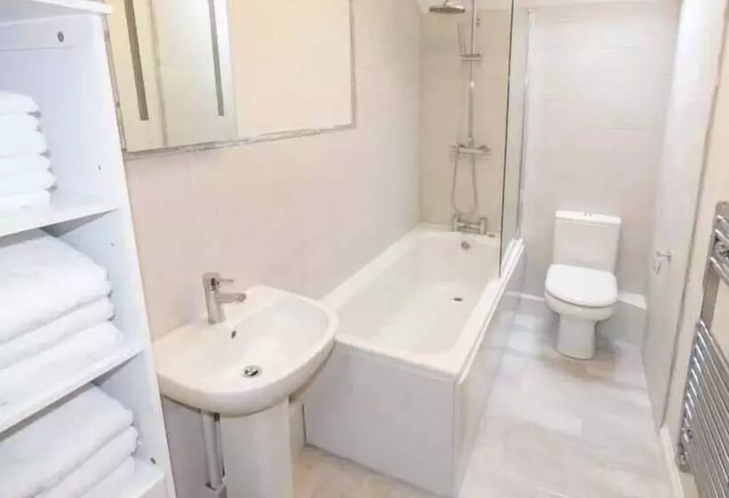 Old Church Coach House