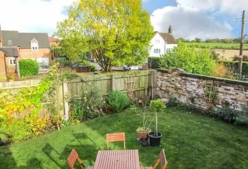 Old Church Coach House