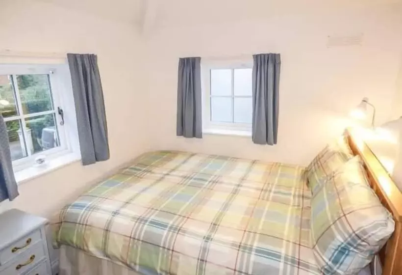 Old Church Coach House