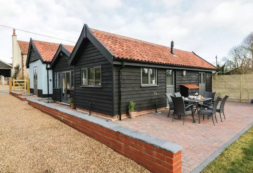 Whitehands Farm Barn