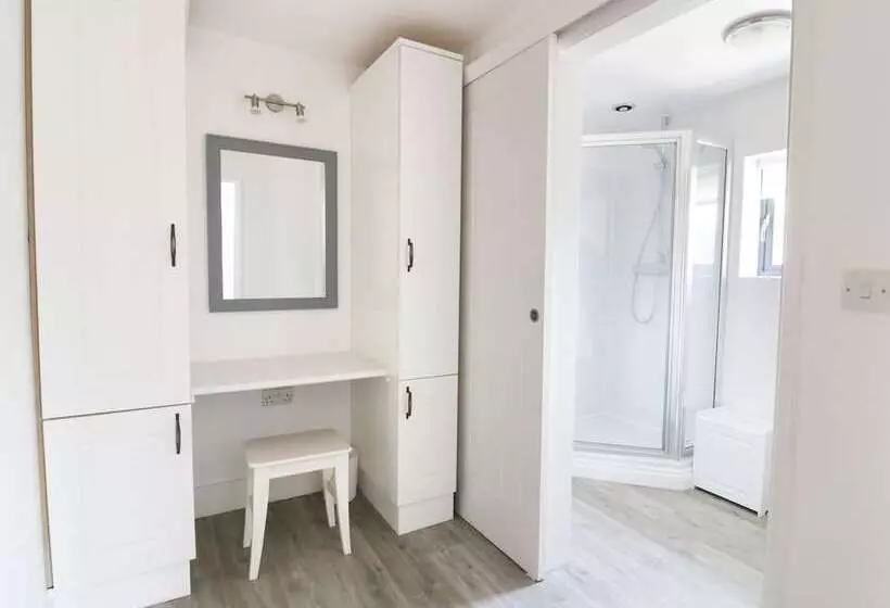 Whitehands Farm Barn