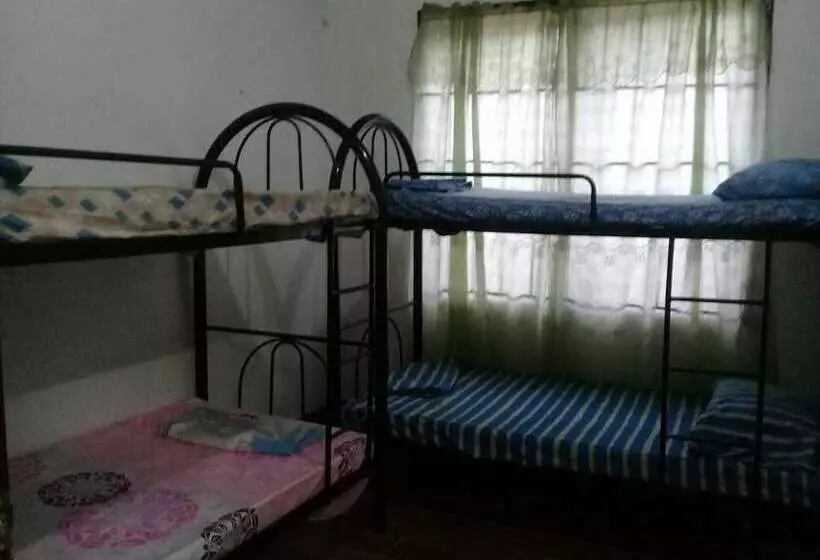 Hostal Los Primos Hostel