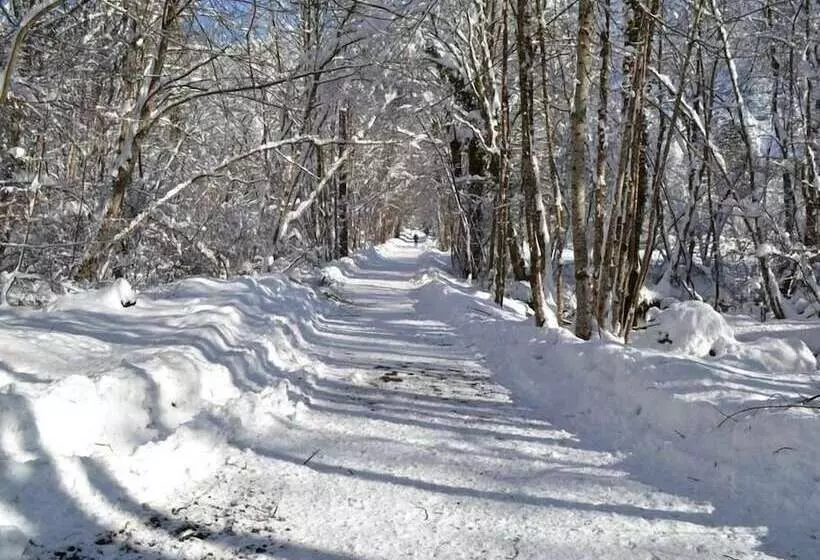 ベッドアンドブレックファースト Chambres D Hôtes   La Clé Des Bois