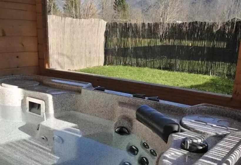 ベッドアンドブレックファースト Chambres D Hôtes   La Clé Des Bois