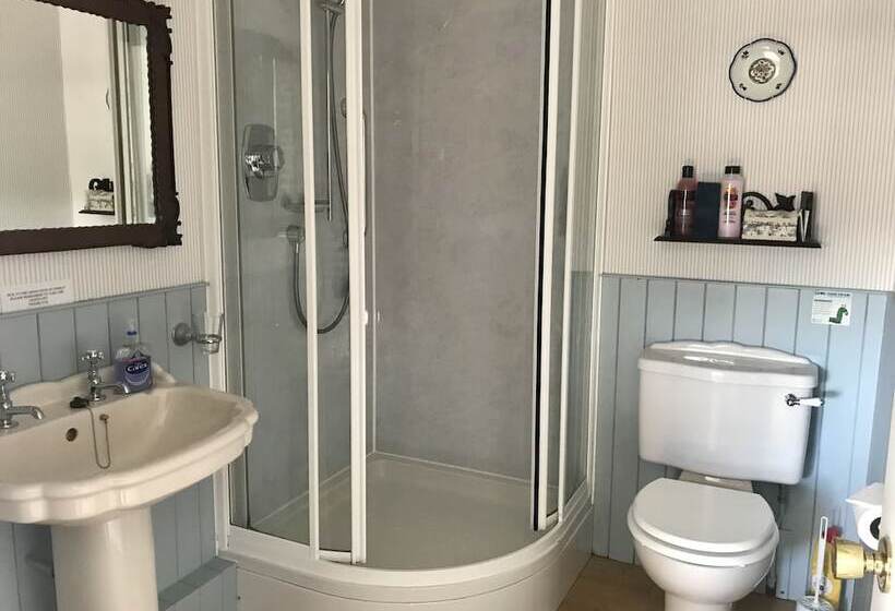 Castleview Bed & Breakfast