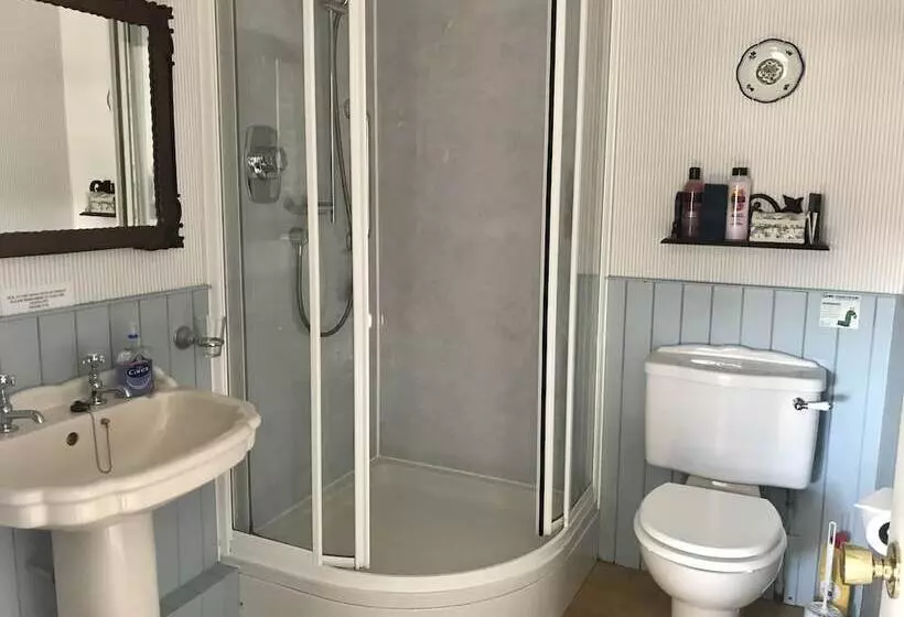 Castleview Bed & Breakfast