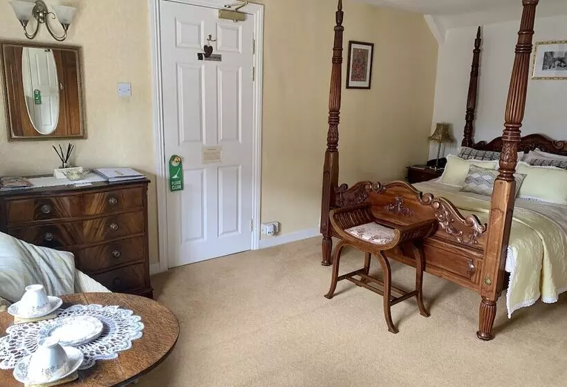 Castleview Bed & Breakfast