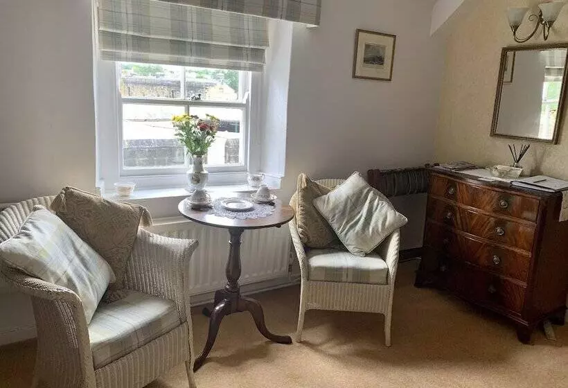 Castleview Bed & Breakfast