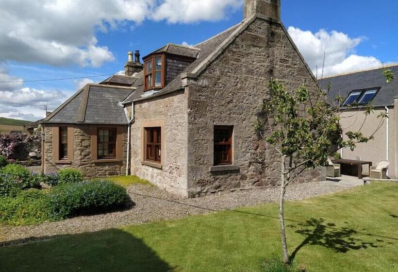 Chapel Of Barras Farm Bed & Breakfast