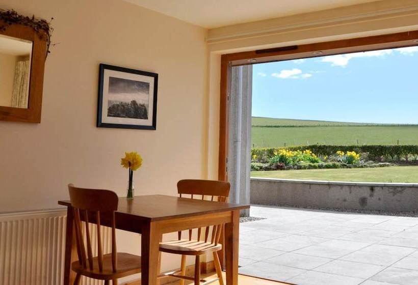 Chapel Of Barras Farm Bed & Breakfast