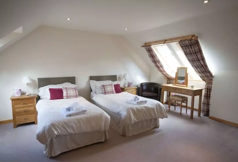 Chapel Of Barras Farm Bed & Breakfast