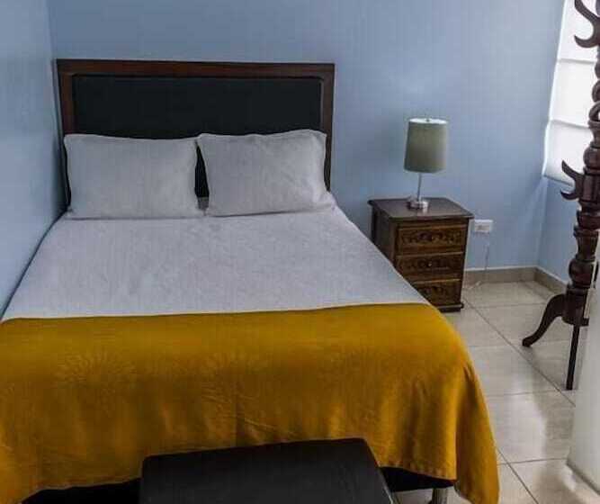 Hotel Brisas De Guatape