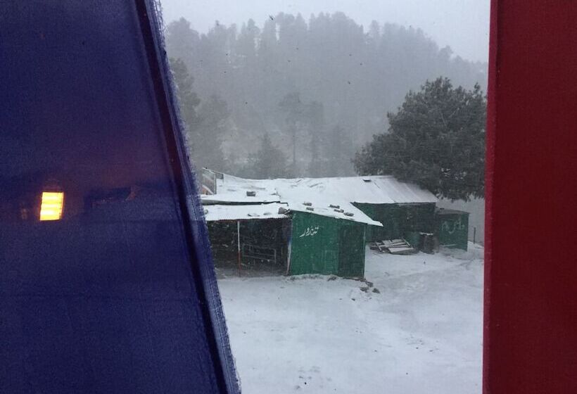 هتل Daisy Dot Murree