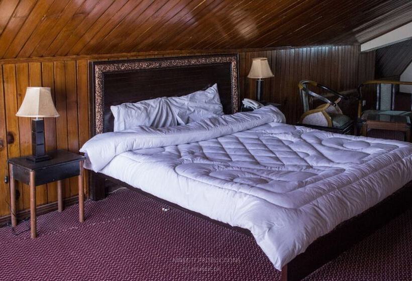 هتل Daisy Dot Murree