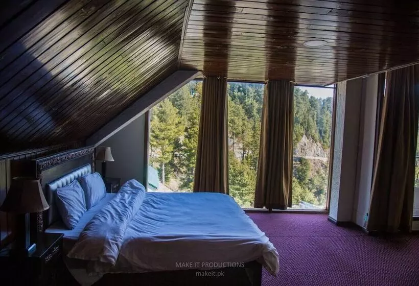 هتل Daisy Dot Murree