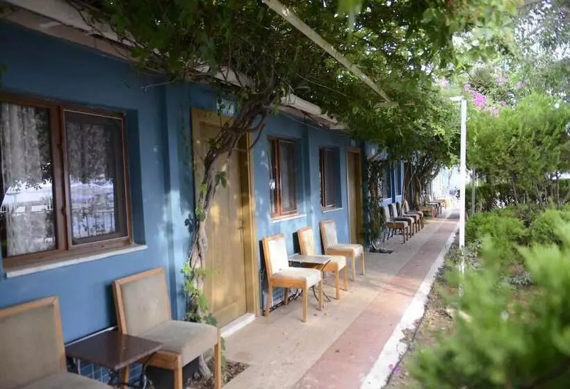 Hotelli Grand Ada Family