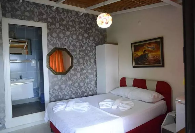 Hotelli Grand Ada Family