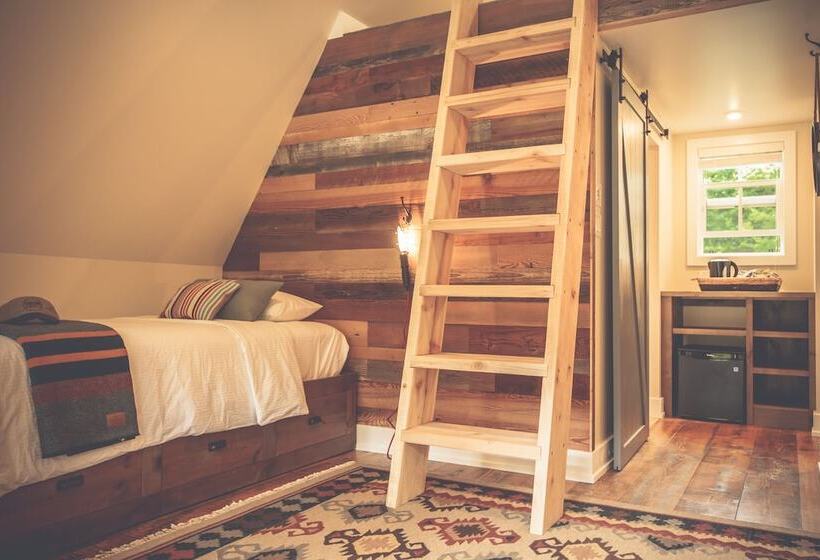 ホテル Skeena Spey Riverside Wilderness & Lodge