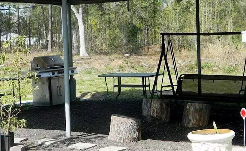 Motelli Country Inn Llc