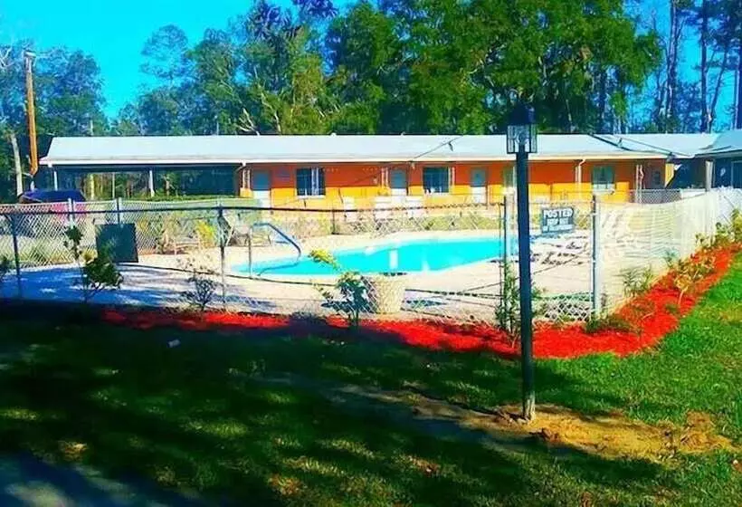 Motelli Country Inn Llc