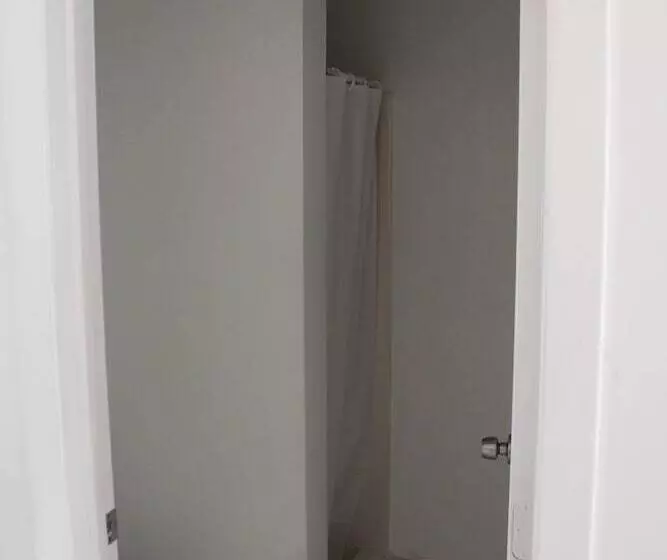 Motelli Sandcastle Beachfront Inn