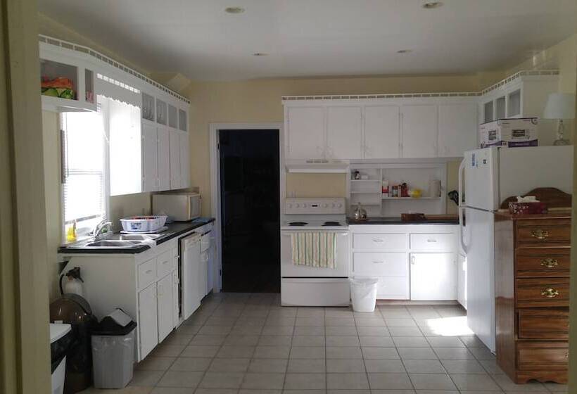 פנסיון Elevate Rooms At 66 Montague