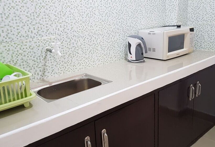 Pension Spacious Private Apartment At Laorenza Residences