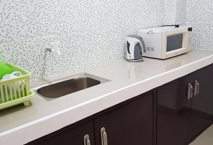 ペンション Spacious Private Apartment At Laorenza Residences