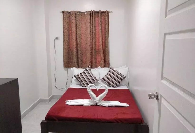 ペンション Spacious Private Apartment At Laorenza Residences