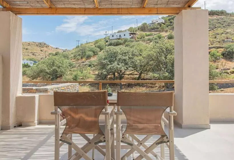 ペンション Vourkari Village