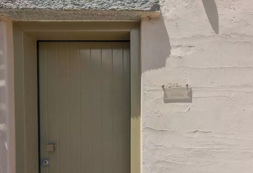 ペンション Vourkari Village