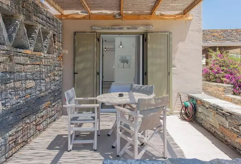 ペンション Vourkari Village