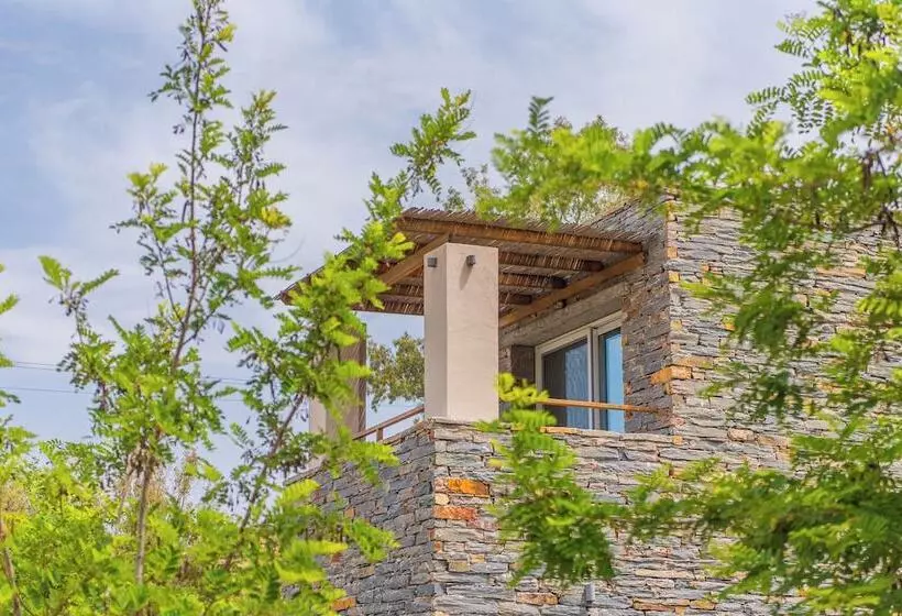 ペンション Vourkari Village