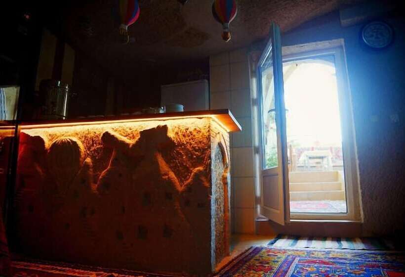 Ali S Guest House   Hostel