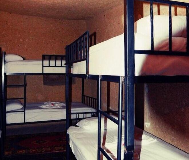 Ali S Guest House   Hostel