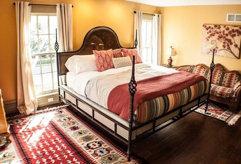 مبيت وإفطار Judson Heath Colonial Inn