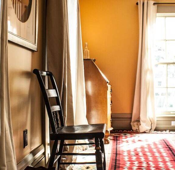 مبيت وإفطار Judson Heath Colonial Inn