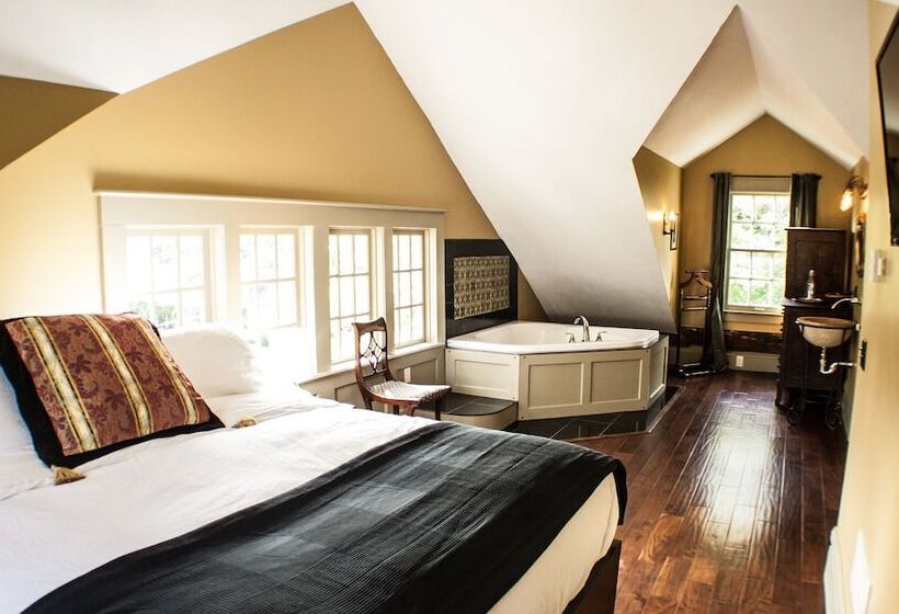 مبيت وإفطار Judson Heath Colonial Inn