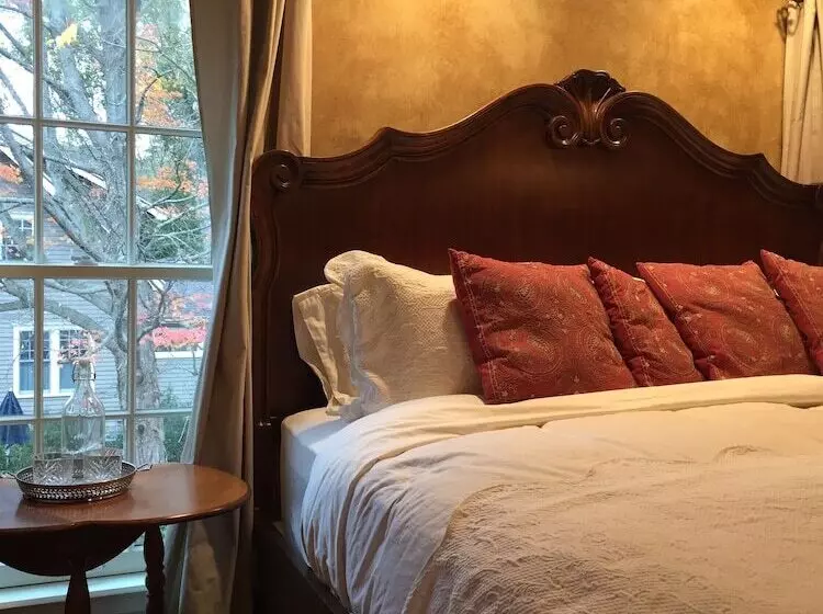 Aamiaismajoitus (B&B) Judson Heath Colonial Inn