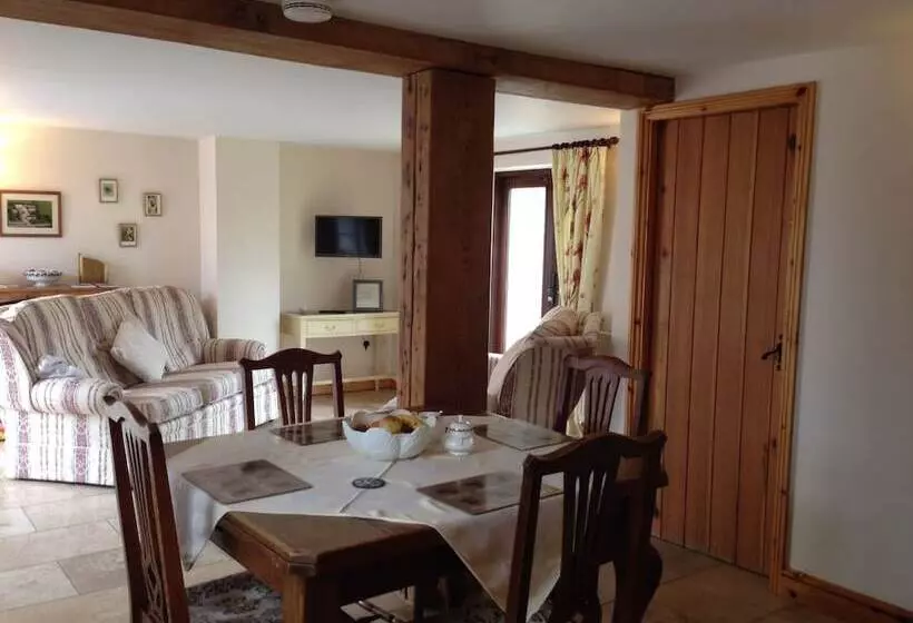 Aamiaismajoitus (B&B) Marsh Farm