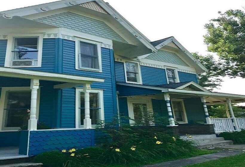 مبيت وإفطار Meadowood Inn