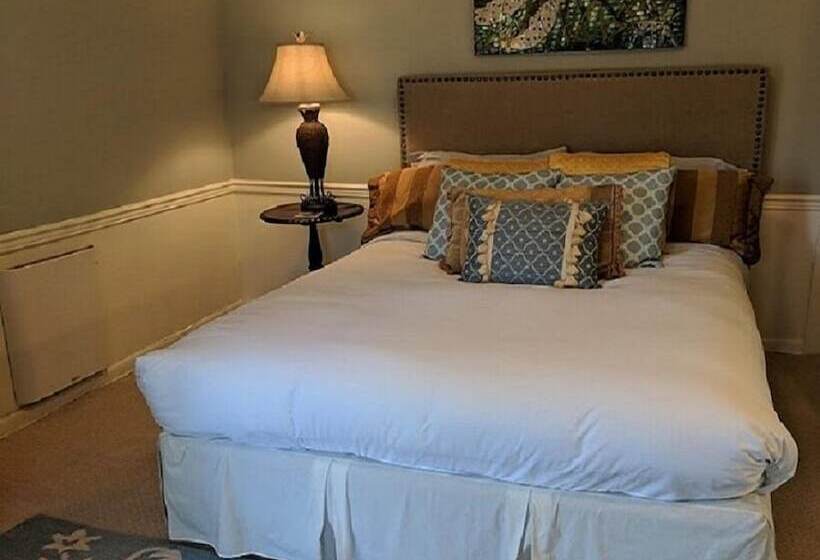 مبيت وإفطار Meadowood Inn