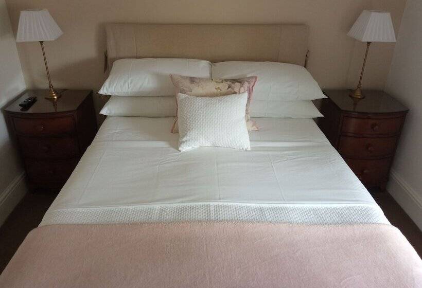 مبيت وإفطار The Ivy House