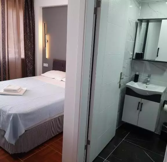 Ephesian Hotel & Guesthouse