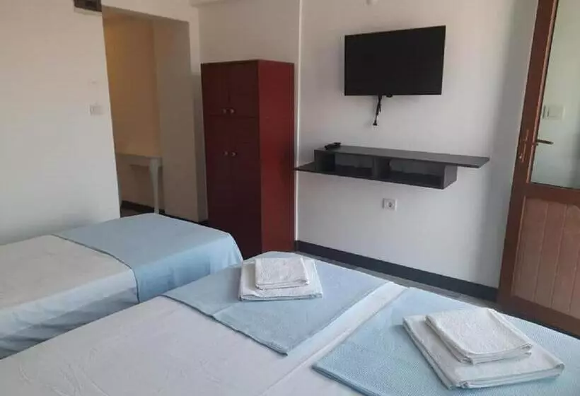 Ephesian Hotel & Guesthouse