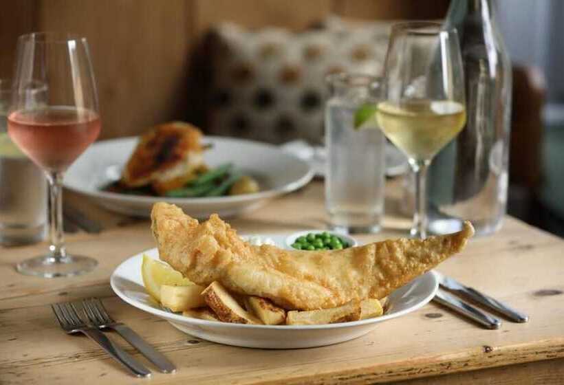 مسافرخانه Horse & Groom Upper Oddington