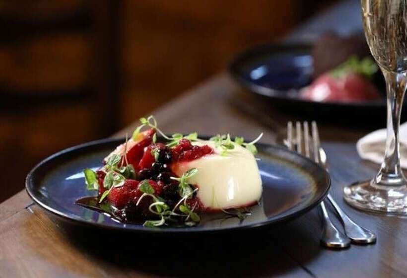 مسافرخانه Horse & Groom Upper Oddington