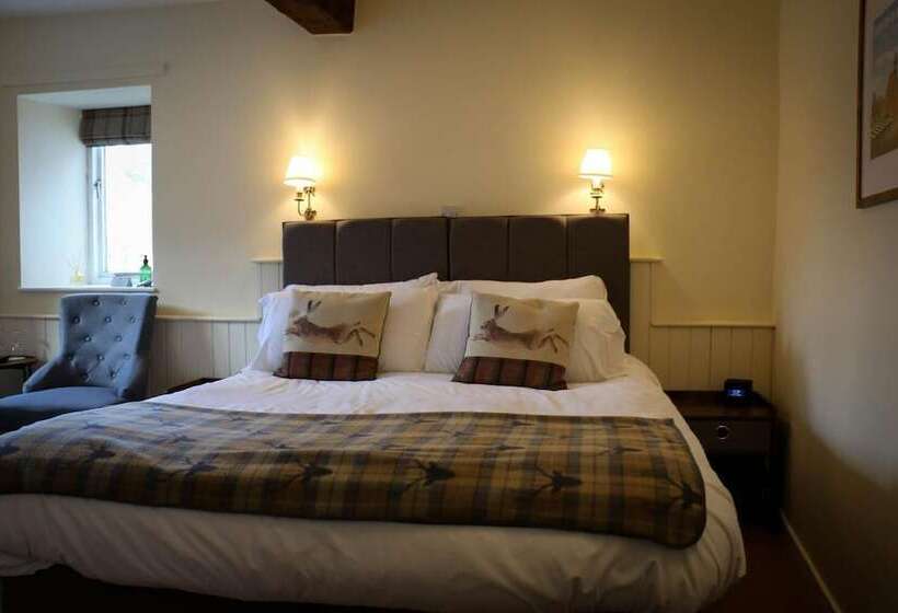 مسافرخانه Horse & Groom Upper Oddington