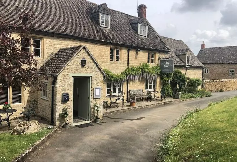簡易ホテル Horse & Groom Upper Oddington