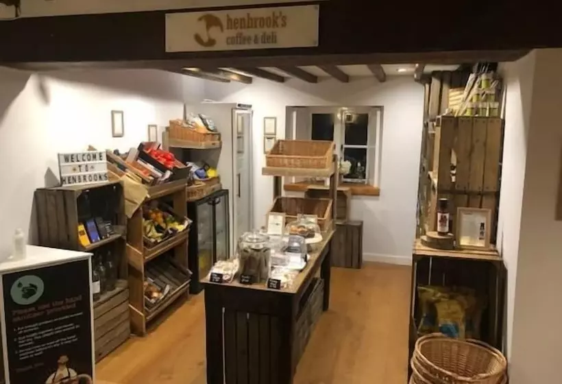 簡易ホテル Horse & Groom Upper Oddington